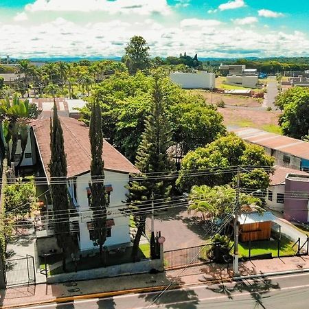 Shellter Hotel Holambra Bagian luar foto
