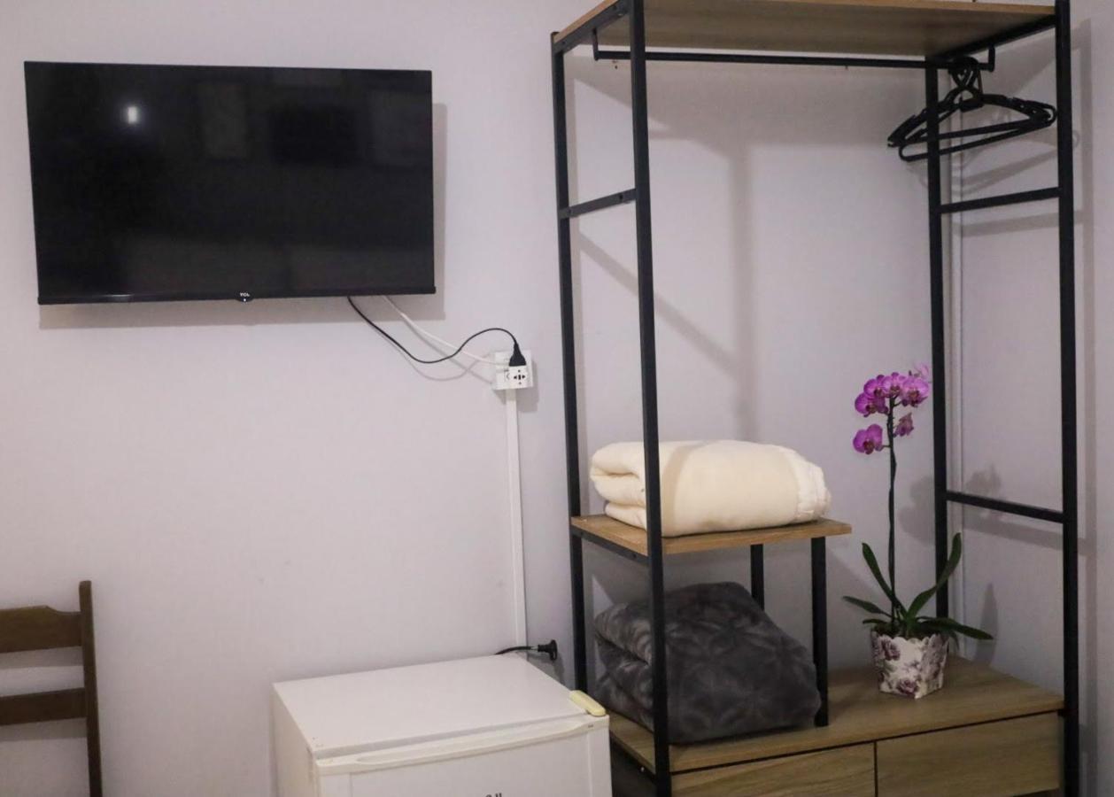 Shellter Hotel Holambra Bagian luar foto