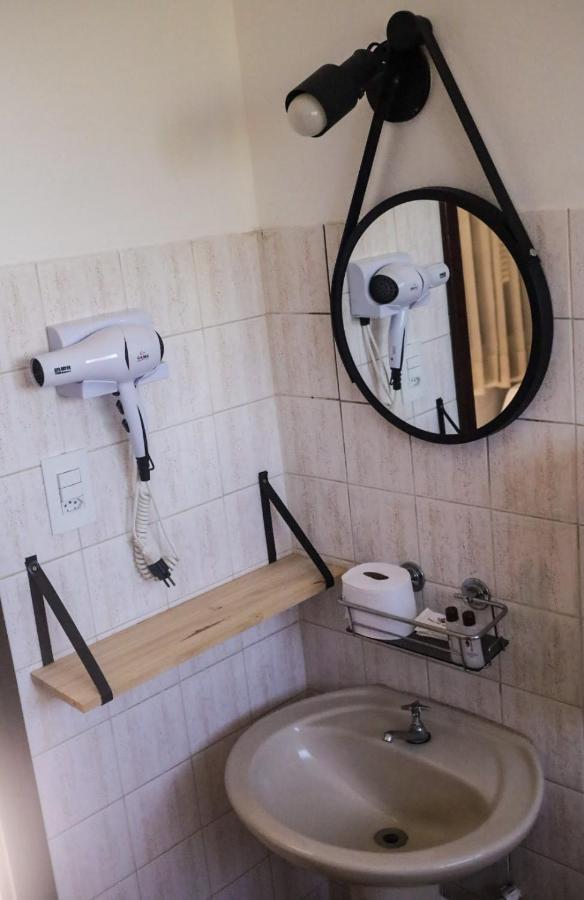 Shellter Hotel Holambra Bagian luar foto