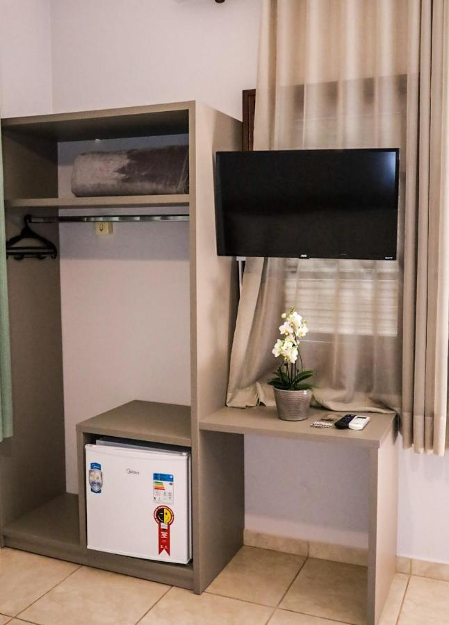 Shellter Hotel Holambra Bagian luar foto