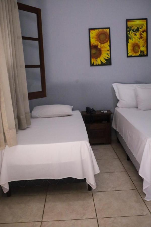 Shellter Hotel Holambra Bagian luar foto